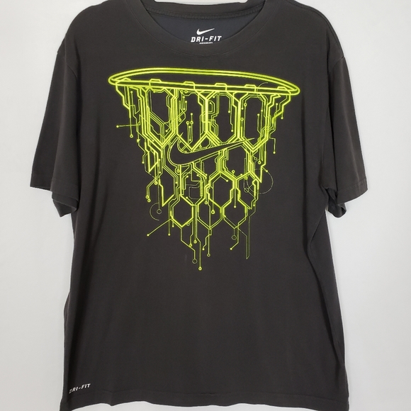 nike tee athletic cut